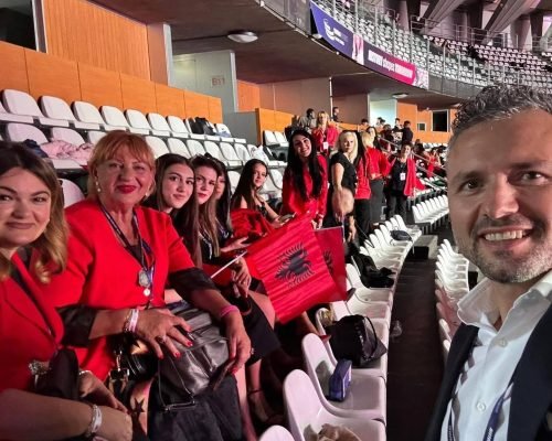 Rrome 27 Shtator me antaret tona 👏🇦🇱🇮🇹❤️ Samiti I madh per Produktet Chogan 🇮🇹👏😇Faleminderit per ftesen Ceo Fatmir Mirko Shtjefni 👏🇦🇱🇮🇹😇